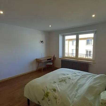 Lumineux Avec Balcon *